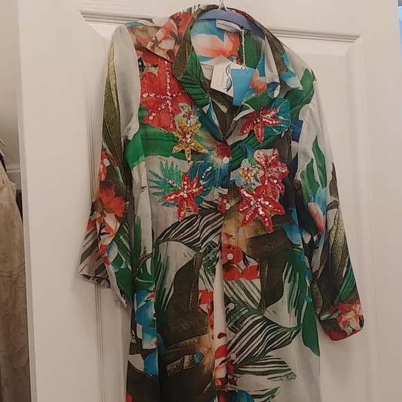 Floral Duster/Coverup with Sequin Embellishment Made in Capris, Italy NWT - Picture 6 of 8